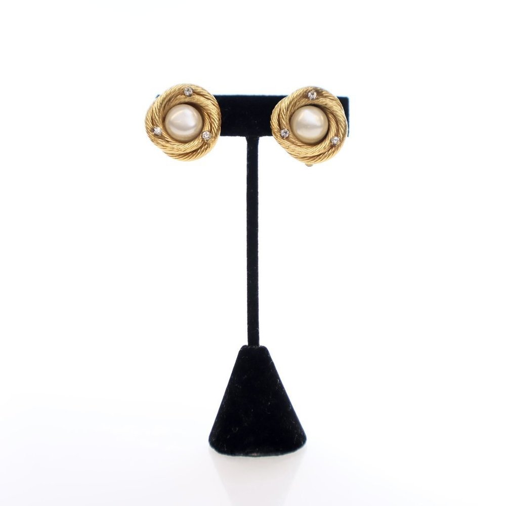 Chanel Vintage Clip Earrings